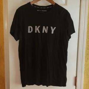DKNY logo black and white tshirt top